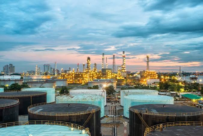 Industrial engineering services for hydrocarbons, chemicals, and fertilizers